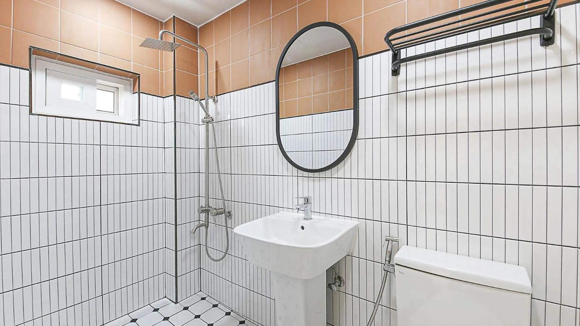Lyrical Hotel Busan Yeongdo
