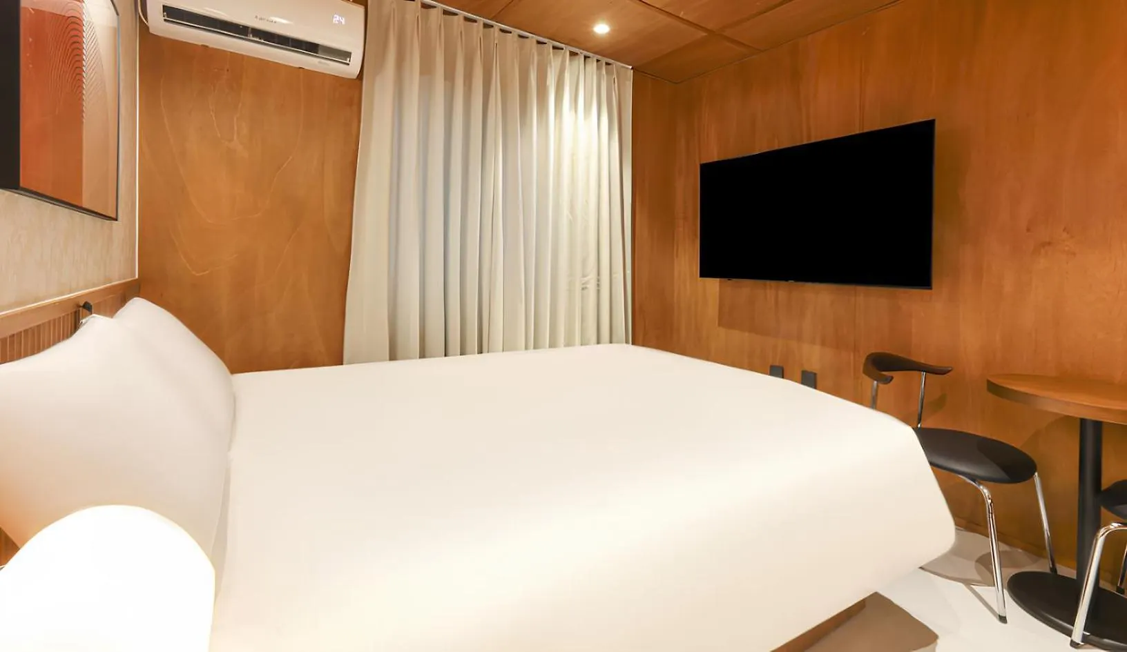 Lyrical Hotel Busan Yeongdo