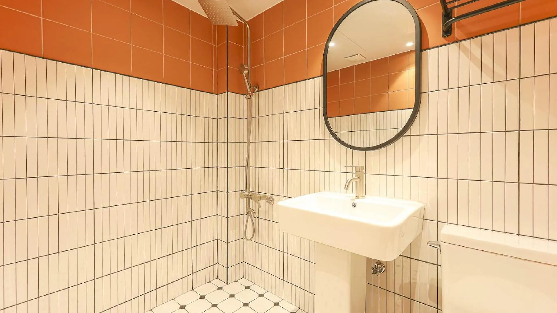 Lyrical Hotel Busan Yeongdo